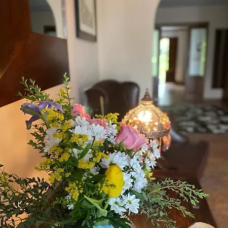 Casonas De Avellaneda