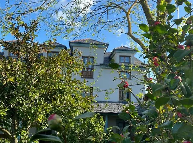 Casonas De Avellaneda Hotel 3*