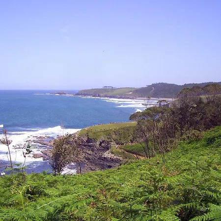 Casonas De Avellaneda 3*